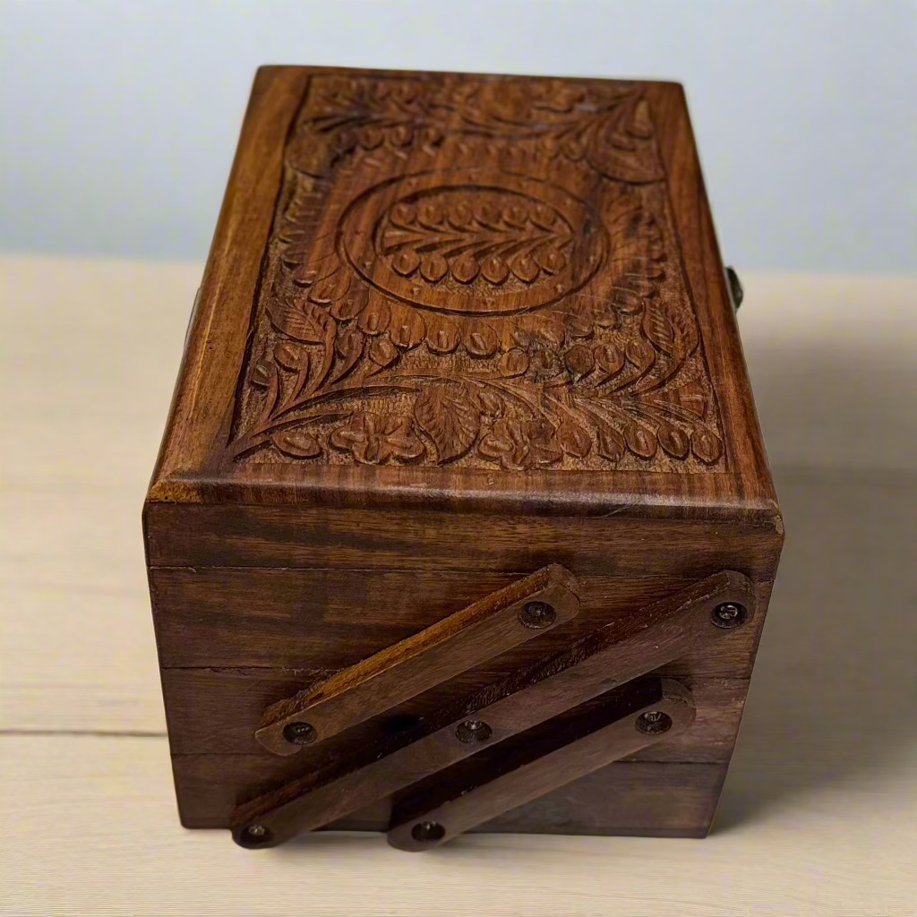 Handcrafted Wooden Jewellery Box (3 Steps)