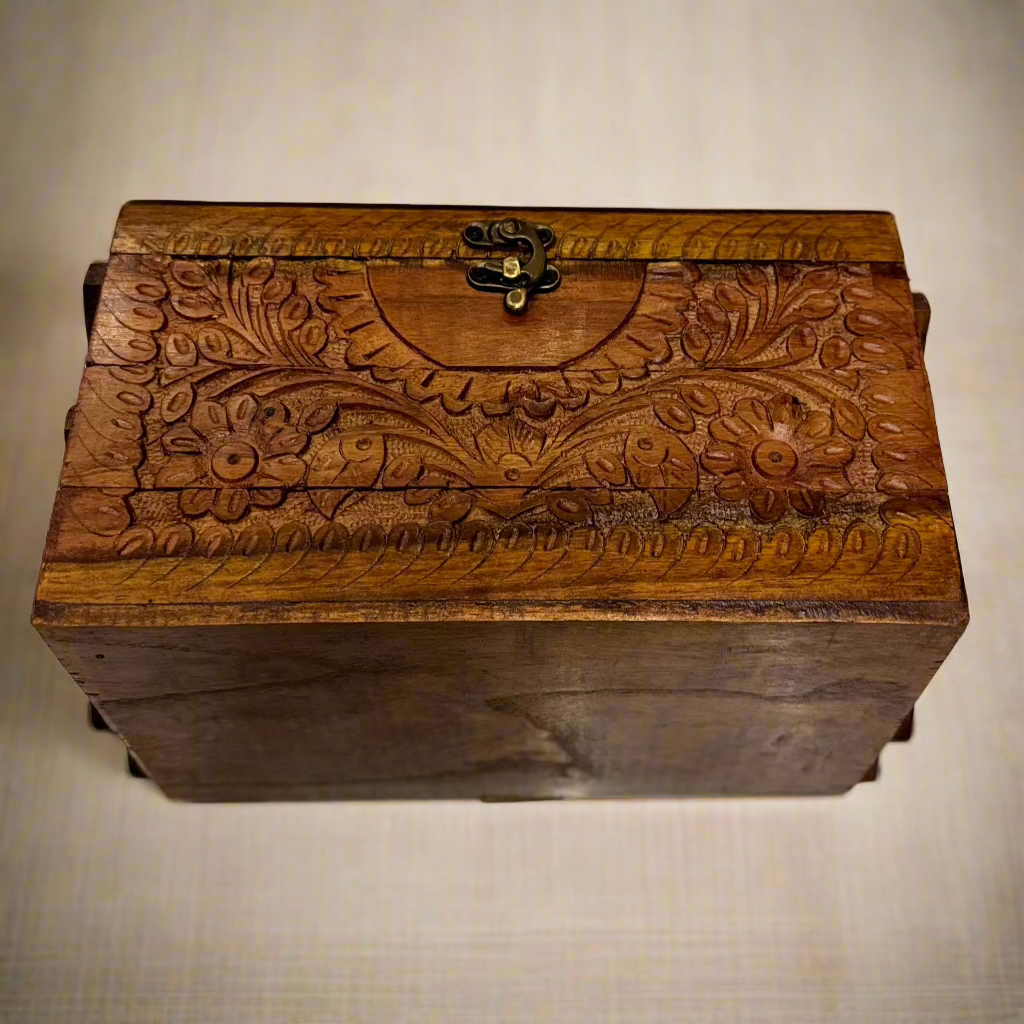 Handcrafted Wooden Jewellery Box (3 Steps)